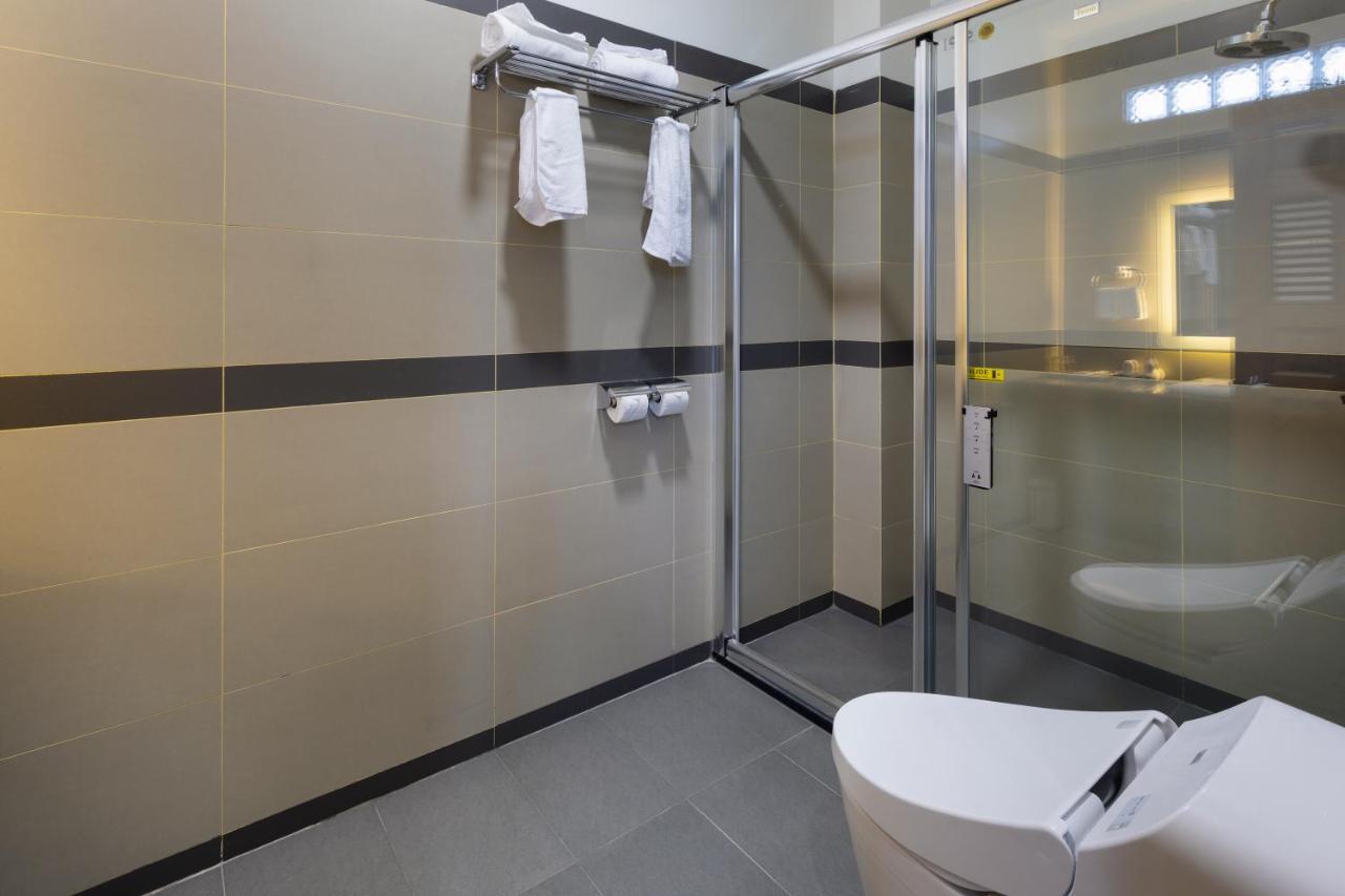 Lara Hotel Long Xuyen Exterior photo