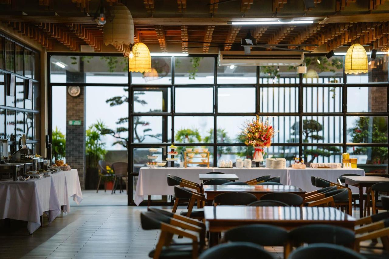 Lara Hotel Long Xuyen Exterior photo